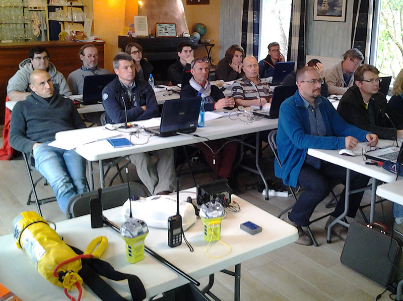 Session de cours théorique au Club House du BWYC à Wavre